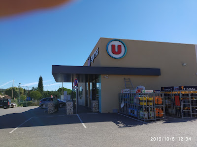 U Express à Pourrières
