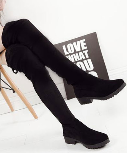 Stores to buy women's white boots Delhi