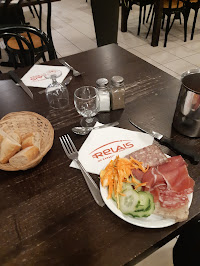 Charcuterie du Restaurant centre routier à Barbezieux-Saint-Hilaire - n°1