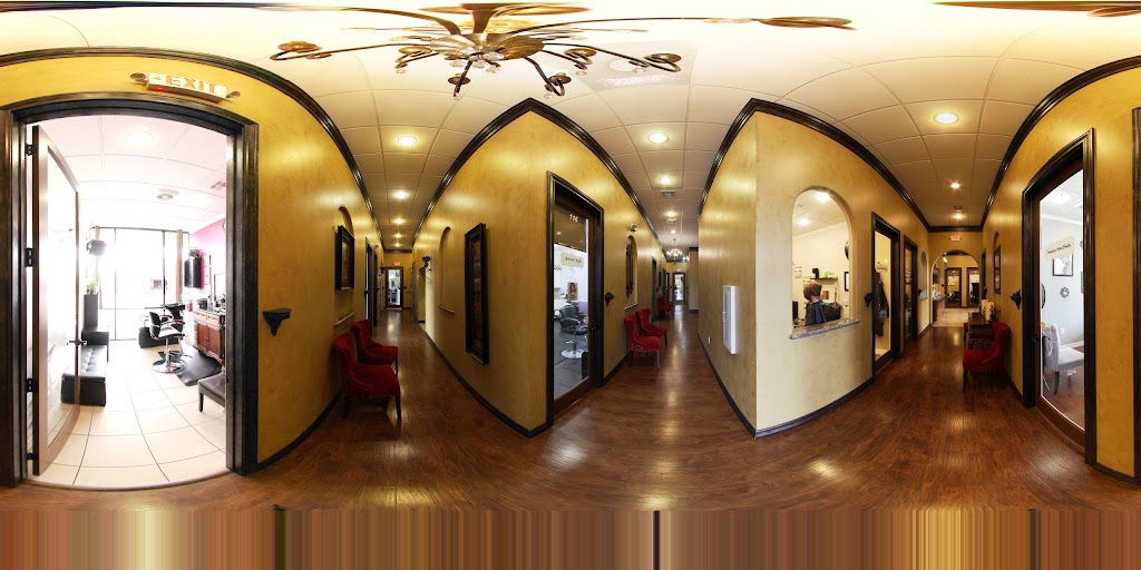 Uptown Salons Royal Oaks 77077