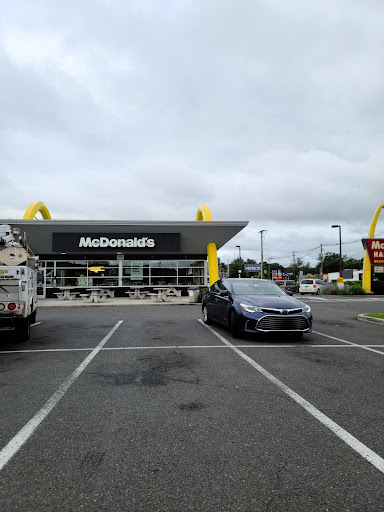 Shopping Mall «Berkshire Shopping Center», reviews and photos, 67 Newtown Rd, Danbury, CT 06810, USA