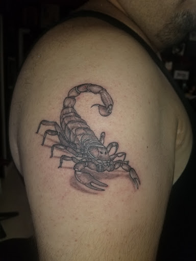 Tattoo Shop «Bloodline Tattoos», reviews and photos, 3304 Auburn St, Houston, TX 77017, USA