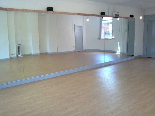Comments and reviews of Live Wire Dance Studio
