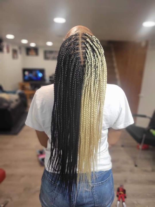 Lauras Hair Creations 19720