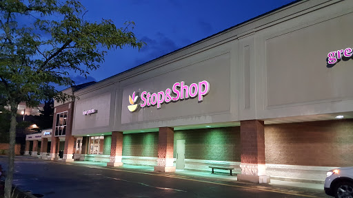 Supermarket «Stop & Shop», reviews and photos, 425 Lewandowski St, Lyndhurst, NJ 07071, USA