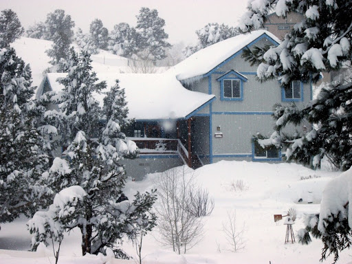 Big Bear Lakefront Cabins & Best Mountain Vacation Rentals image