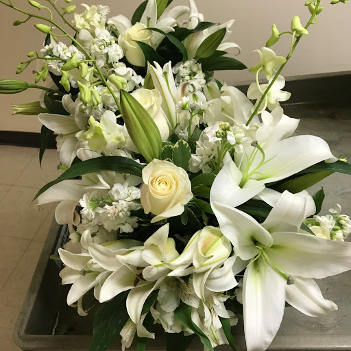 Florist «Twin Towers Florist *FLOWERS*», reviews and photos, 1000 Wilson Blvd m735, Arlington, VA 22209, USA