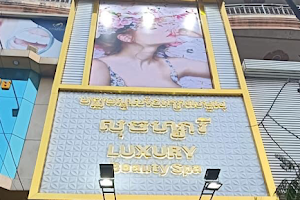 Luxury Beauty Center Phsa Depo image