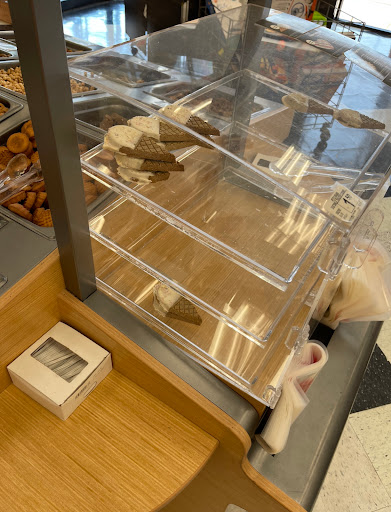 Pet Supply Store «Petco Animal Supplies», reviews and photos, 403 N 8th St, West Dundee, IL 60118, USA