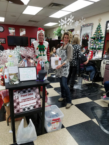 Beauty Salon «Tangles Hair Salon», reviews and photos, 4045 Marshall Rd, Dayton, OH 45429, USA