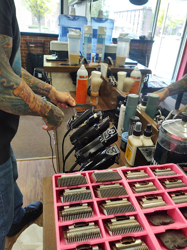 Barber Shop «Modern Barber Shop», reviews and photos, 949 Silas Deane Hwy, Wethersfield, CT 06109, USA