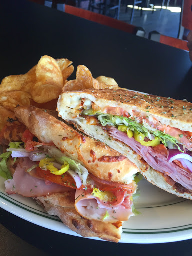 Bar & Grill «The POUND! Bar & Grill», reviews and photos, 139 W Main St, Brighton, MI 48116, USA