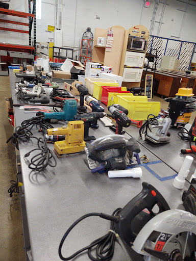 Building Materials Store «Habitat for Humanity ReStore DuPage», reviews and photos, 869 S Rohlwing Rd, Addison, IL 60101, USA