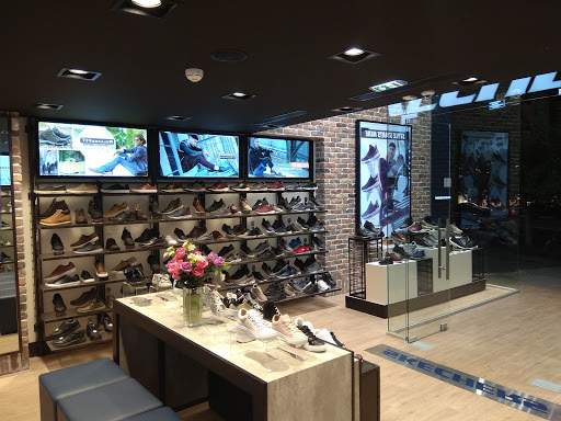SKECHERS Shoes - Concept Store Γλυφάδα