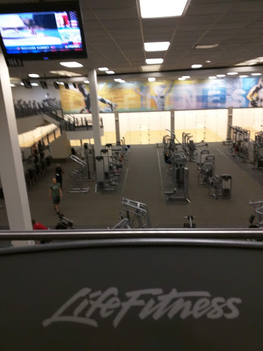 Gym «LA Fitness», reviews and photos, 2420 Cleveland Ave N, Roseville, MN 55113, USA