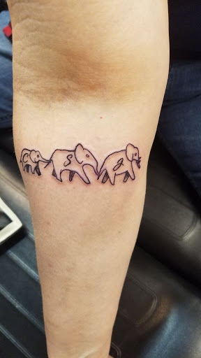 Body Piercing Shop «Rebel Ink Tattoo/Body Piercing», reviews and photos, 330 N Dysart Rd, Goodyear, AZ 85338, USA