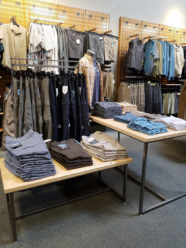 Camping Store «REI», reviews and photos, 710 S Rampart Blvd, Las Vegas, NV 89145, USA