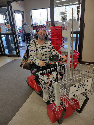 Supermarket «Price Less IGA», reviews and photos, 510 N St, Bedford, IN 47421, USA