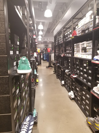 Shopping Mall «Clarksburg Premium Outlets», reviews and photos, 22705 Clarksburg Rd, Clarksburg, MD 20871, USA