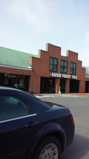 Hardware Store «Harbor Freight Tools», reviews and photos, 1770 Central Ave STE 4, Albany, NY 12205, USA