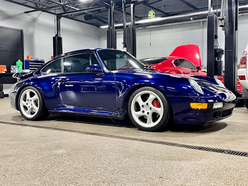 Car Dealer «Chicago Motor Cars», reviews and photos, 27W110 North Ave, West Chicago, IL 60185, USA