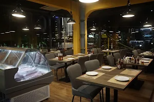 Cardi Pizzeria Bạch Đằng: Premium Steak & Pizza image