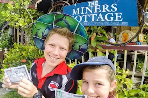 The Miner's Cottage CHARTERS TOWERS (Bookings Essential) image