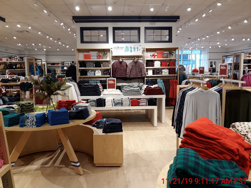 Shopping Mall «The Gallery at Westbury Plaza», reviews and photos, 900 Old Country Rd, Garden City, NY 11530, USA