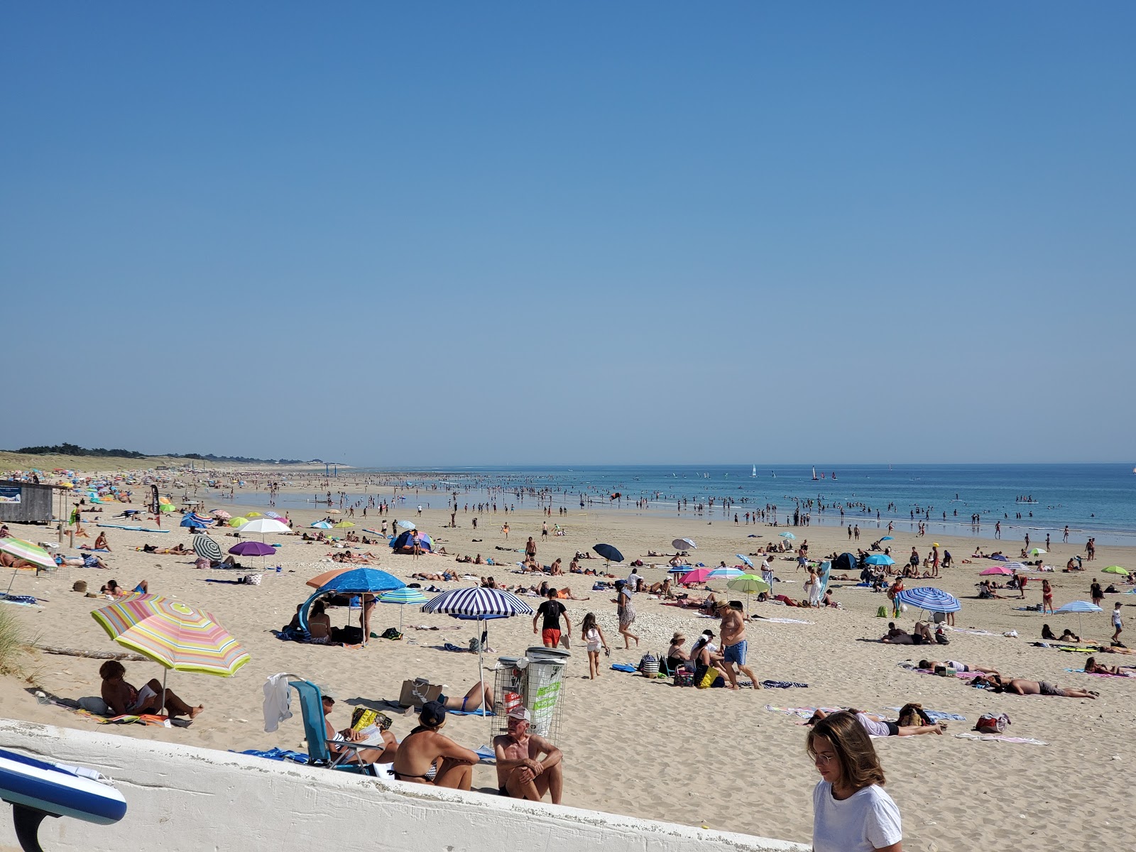 Photo of Gollandieres beach with long straight shore