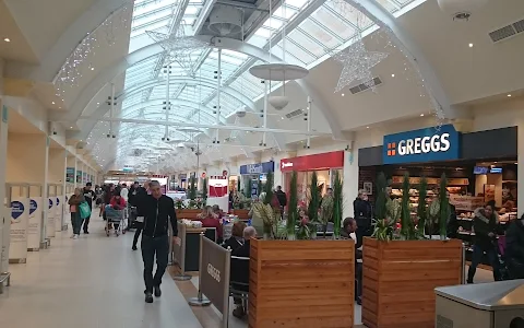 Beaumont Shopping Centre image