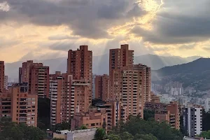 Edificio Balcones del Vergel image