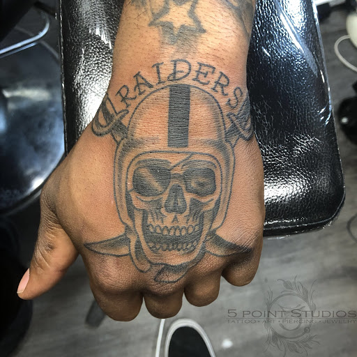 Tattoo Shop «5 Point Studios», reviews and photos, 1800 NW 86th St, Clive, IA 50325, USA