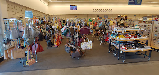 Shopping Mall «Villaggio Shopping Center», reviews and photos, 7959 N Blackstone Ave, Fresno, CA 93720, USA