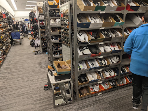 Department Store «Nordstrom Rack Cerritos Best Plaza», reviews and photos, 11111 183rd St, Cerritos, CA 90703, USA