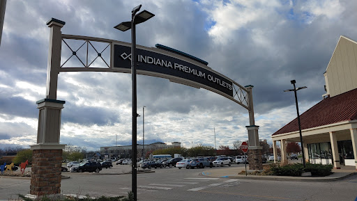 Shopping Mall «Edinburgh Premium Outlets», reviews and photos, 11622 NE Executive Dr, Edinburgh, IN 46124, USA