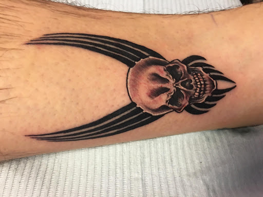 Tattoo Shop «Torres Tattoos», reviews and photos, 635 5th Ave, Brooklyn, NY 11215, USA