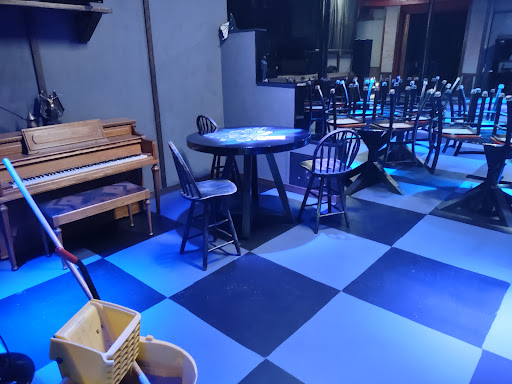 Tattoo Shop «Dimaura Ink Tattoo», reviews and photos, 825 Eastland Ave, Akron, OH 44305, USA