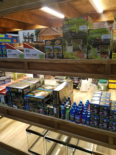 Pet Store «Lost Realms Pets», reviews and photos, 8059 N Cedar Ave, Fresno, CA 93720, USA