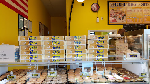 Donut Shop «Daylight Donuts», reviews and photos, 1105 Southview Ln #114, Tuscaloosa, AL 35405, USA