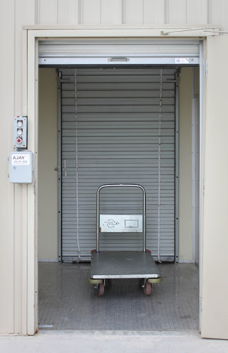 Self-Storage Facility «EZ STORAGE ELK GROVE», reviews and photos, 8650 W Stockton Blvd, Elk Grove, CA 95758, USA