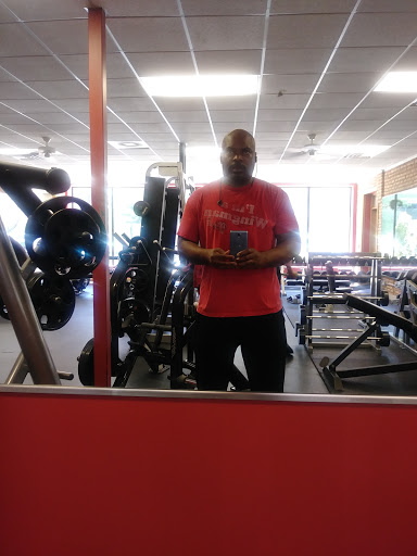 Gym «Vtone Fitness Gym», reviews and photos, 1550 W Jarvis Ave, Chicago, IL 60626, USA