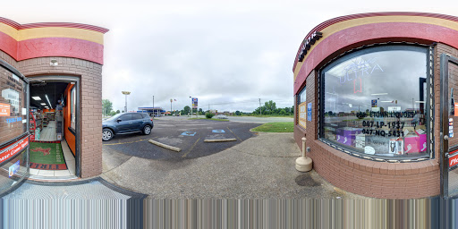 Liquor Store «Etown Liquor», reviews and photos, 2018 N Mulberry St, Elizabethtown, KY 42701, USA