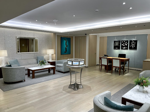 Jewelry Store «Tiffany & Co.», reviews and photos, 210 N Rodeo Dr, Beverly Hills, CA 90210, USA