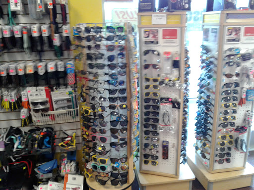 Discount Store «Discounts Plus», reviews and photos, 1995 SE Tualatin Valley Hwy, Hillsboro, OR 97123, USA