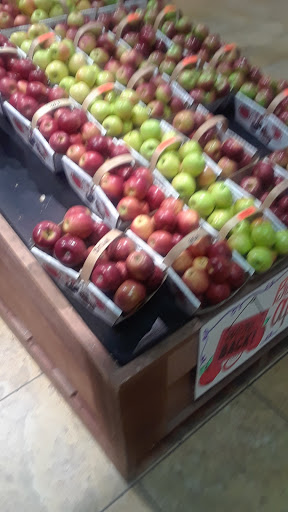 Supermarket «Giant Eagle Supermarket», reviews and photos, 4265 Buffalo Rd, Erie, PA 16510, USA