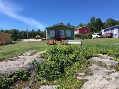 Chalets au Bord de la Mer 25 Rue des Pilotes, Les Escoumins, QC G0T 1K0, Canada