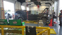 Jiffy Lube - Photo 7 - Car repair in Fort Lauderdale, FL, Fort Lauderdale