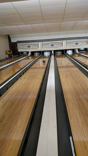 Bowling Alley «Seventy-Seven Colonial Lanes», reviews and photos, 5445 Whipple Ave NW, North Canton, OH 44720, USA