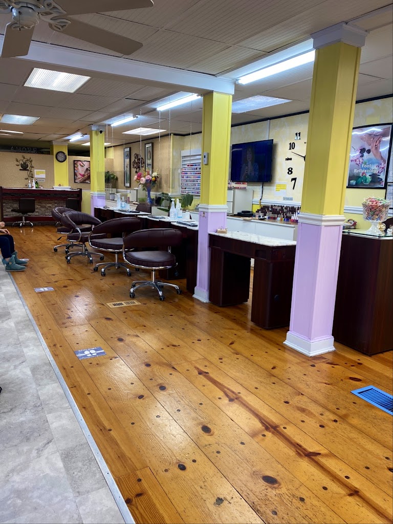 New Amore Nail Spa 12546