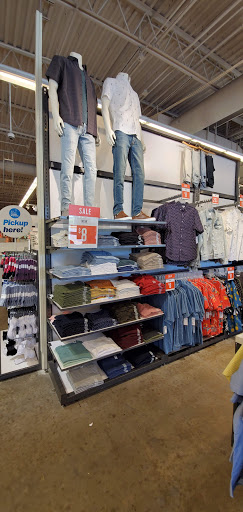 Clothing Store «Old Navy», reviews and photos, 3131 E Main St, Mohegan Lake, NY 10547, USA